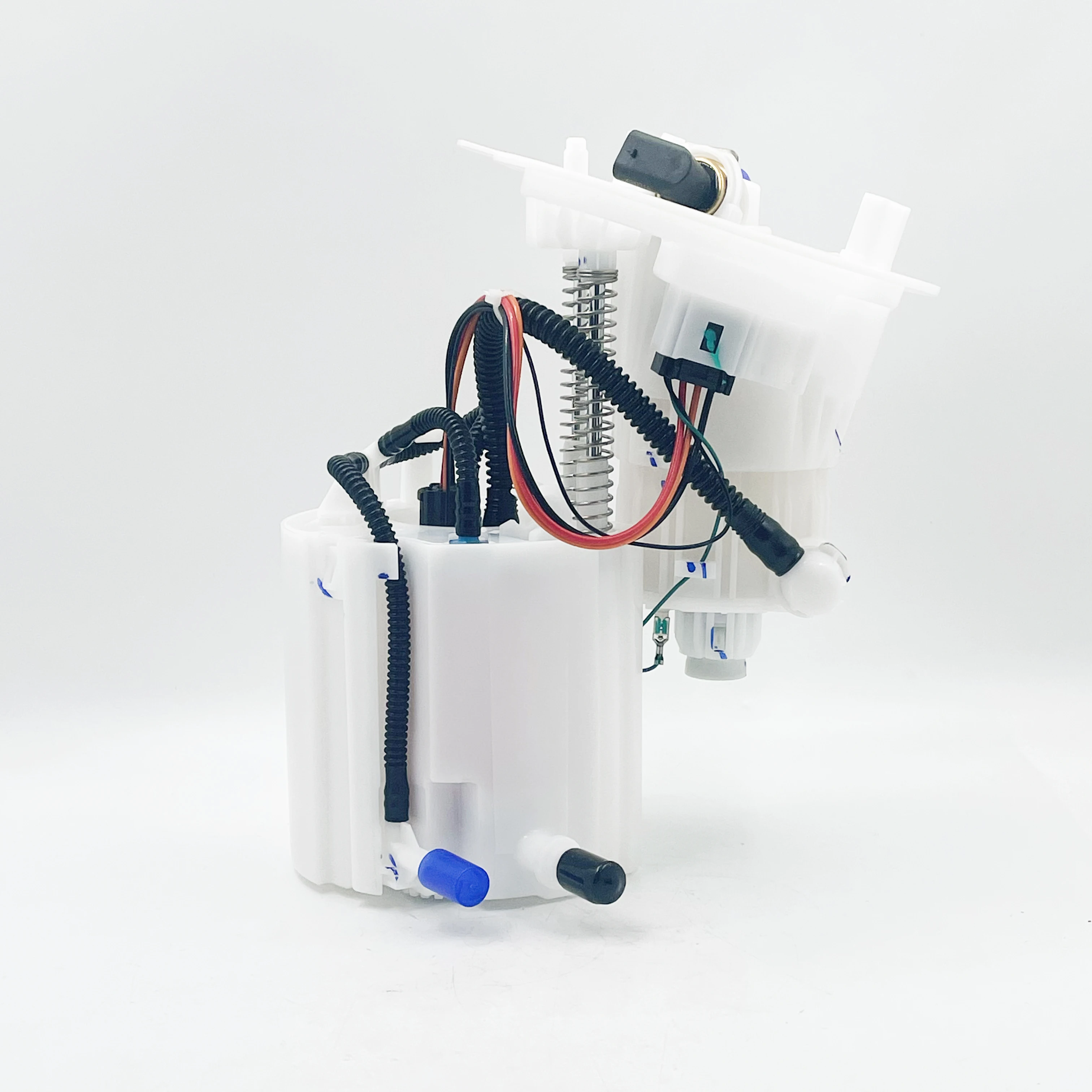 Fuel Pump Assembly OEM: A2464701694 2464701694 is applicable to 
