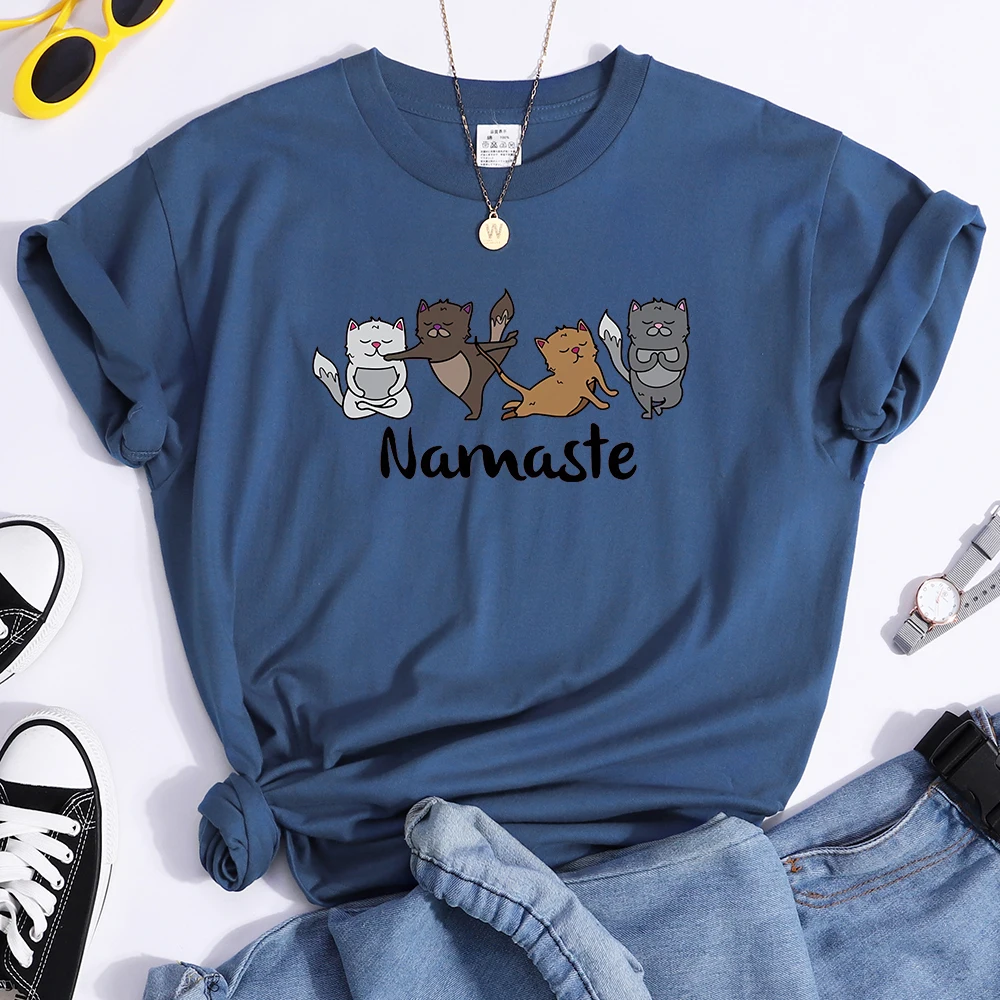 Happy Kitten Dancing Happily Printing T-shirts For Women Vintage Tshirts Oversize o-neck Top Fashion Soft Woman's Tshirts