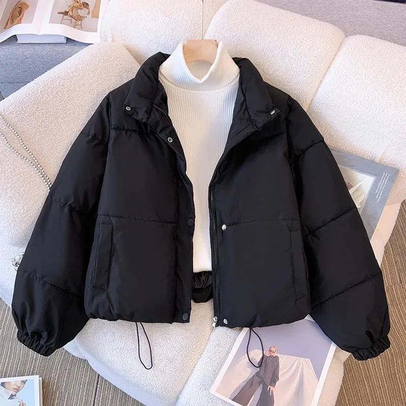 2023 New Off Season Fashion Versatile Cotton Suit Edizione Coreana Stand Up Neck Short Casual Small Man Addensato Breadsuit P88