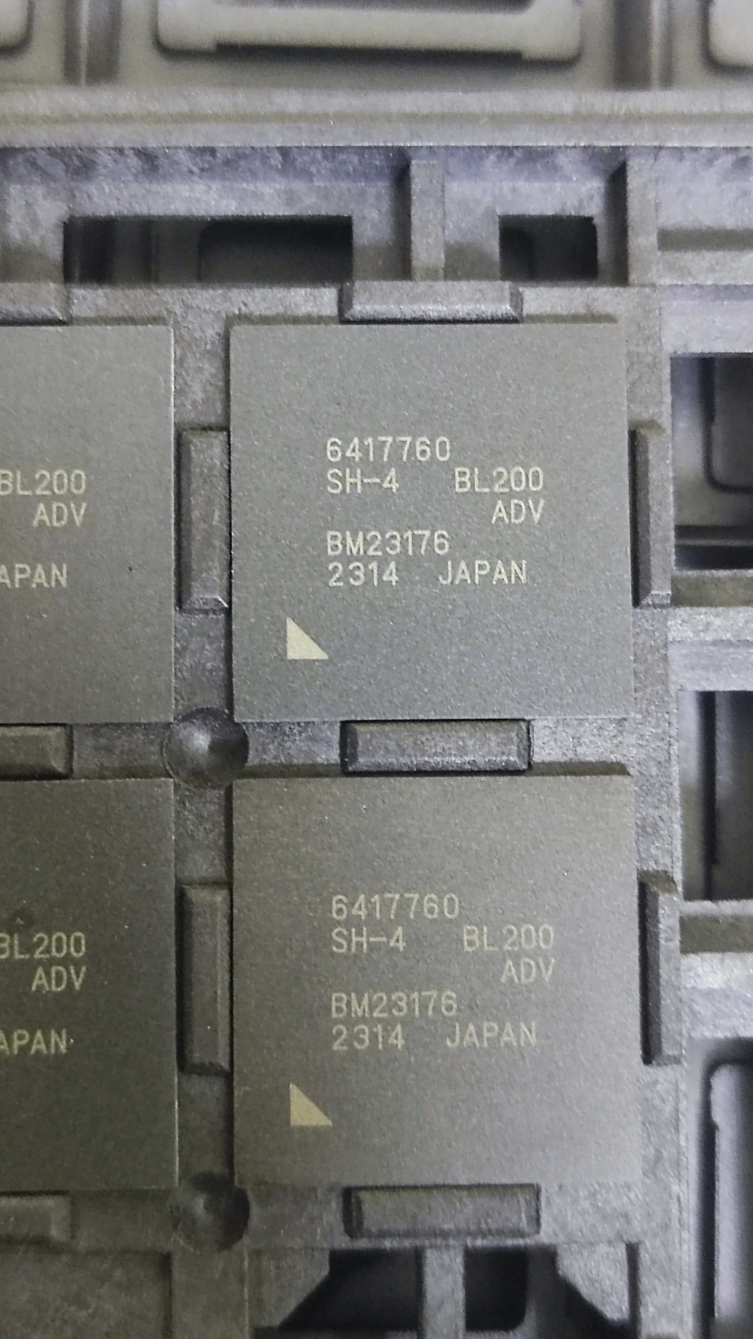 

HD6417760 HD6417760BL200ADV HD6417760BP200ADV HD6417760BP200AV HD6417760BL200AV BGA-256 100% Новый оригинальный