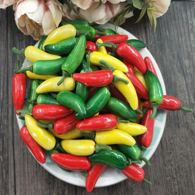 10Pcs Artificial Plastic Simulation Chili Pepper Plants Corsage Putting Fruit Vegetables For New Year's Home Decoration