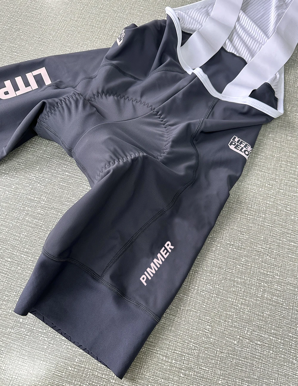 Cycling Bib Shorts Men Outdoor 6 Hours Ride Padded Quick-Dry