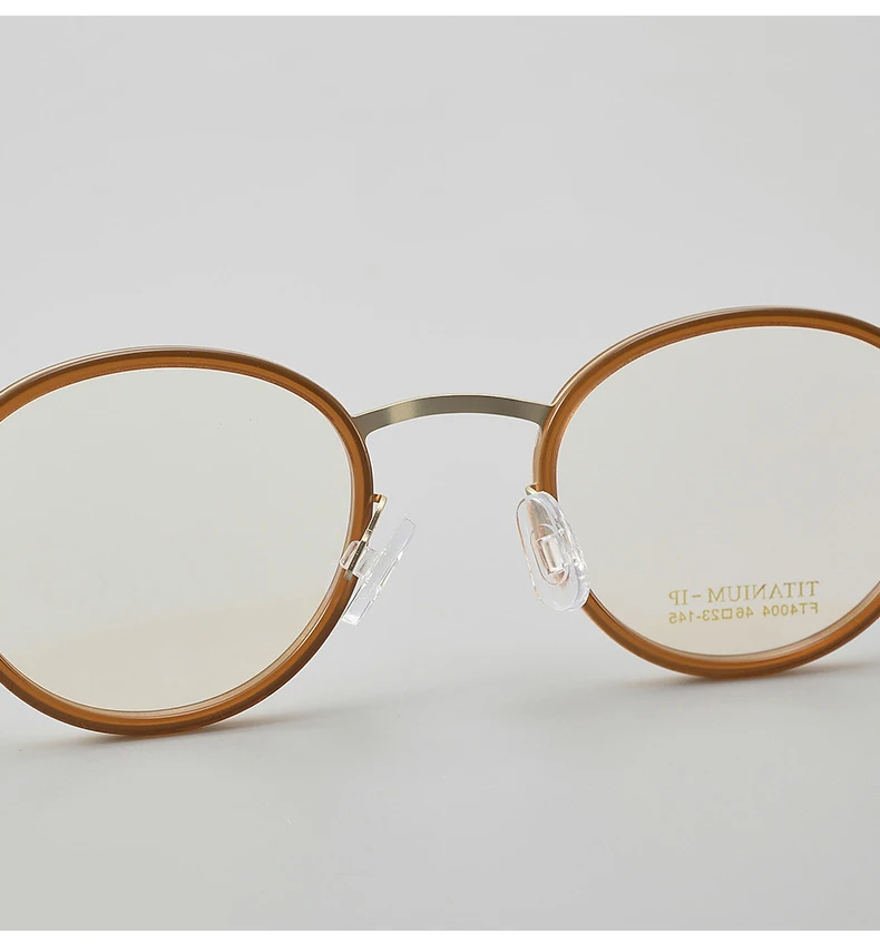 Hewei Eyeglasses Detail View 2