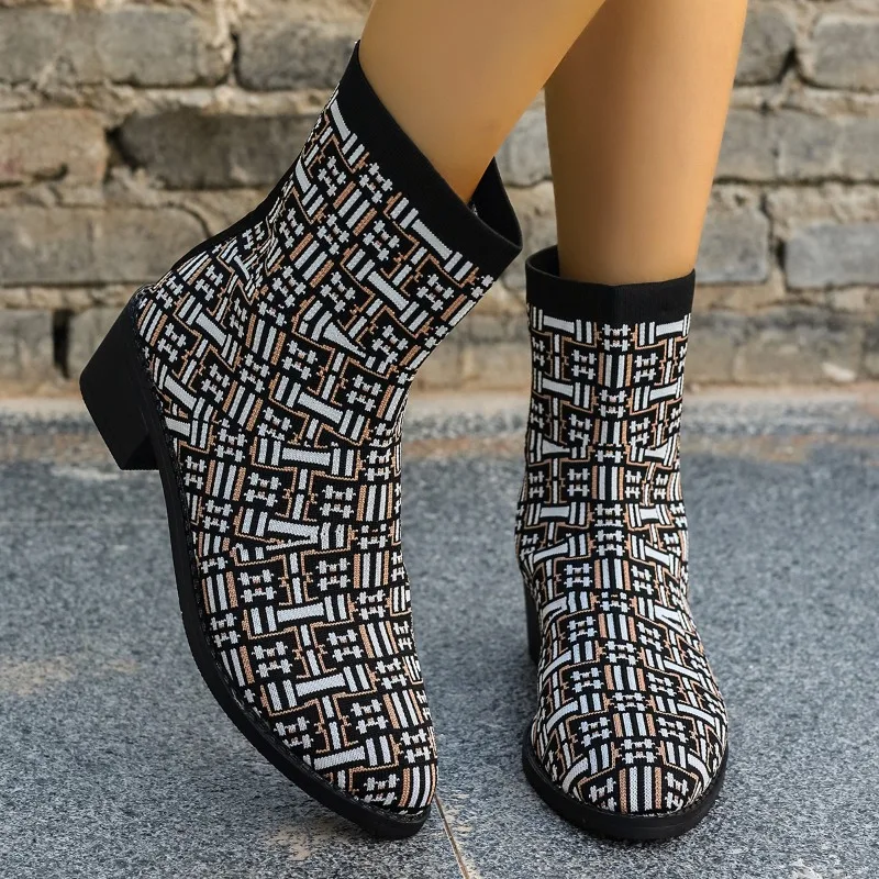 Ladies Shoes 2023 High Quality Slip on Women's Boots Autumn Round Toe Mixed Colors Short Barrel Mid Heel Large Size Naked Boots