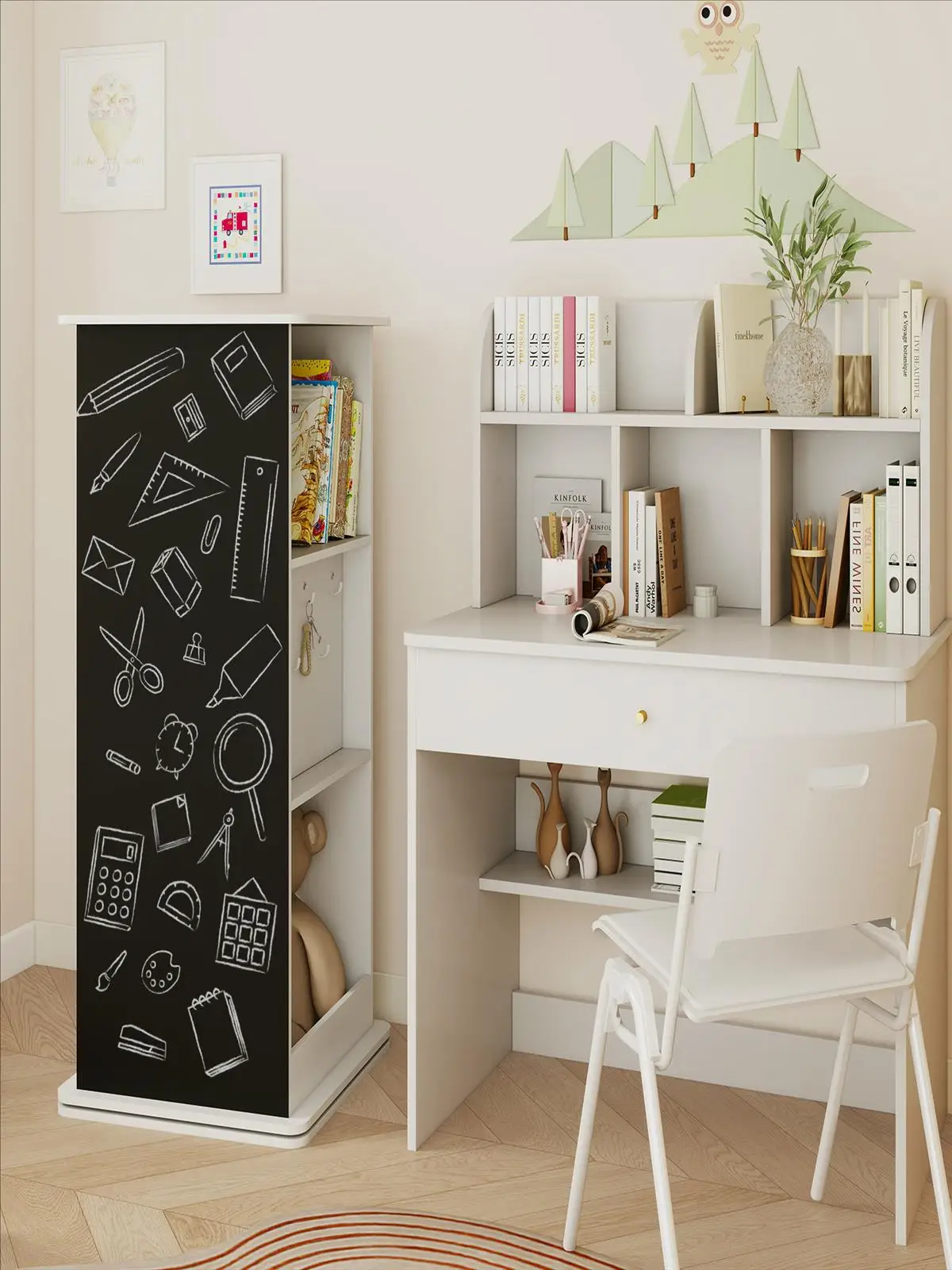 Drehbares Kinder-Bücherregal mit Tafel und Spiegel, 3-stufiges Kinder-Bücherregal mit 8 Haken und offenen Fächern – Detail 1