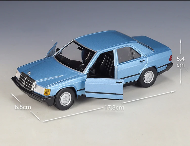 Mercedes-Benz 190E 2.6 1:24 Ölçekli Model Araba