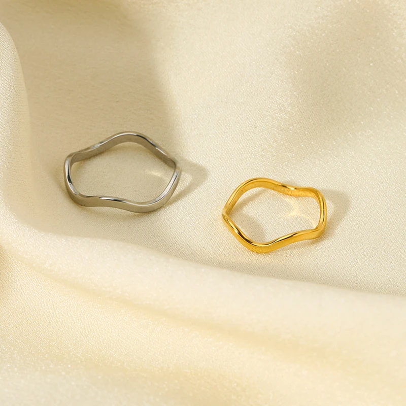Waterproof 18k Gold Plated Stainless Steel Waved Ring for Women Metal Charm Stacking Ring Jewelry Gift New 3