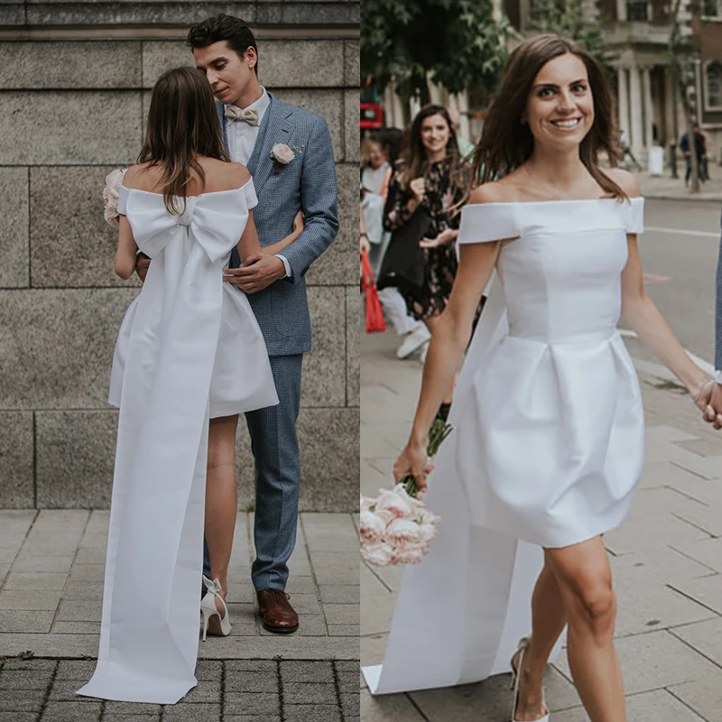 Short A-Line Wedding Dress With Bow Back Off the Shoulder Simple White Satin Bridal Gown Mini Garden Outdoor Robe De Mariee