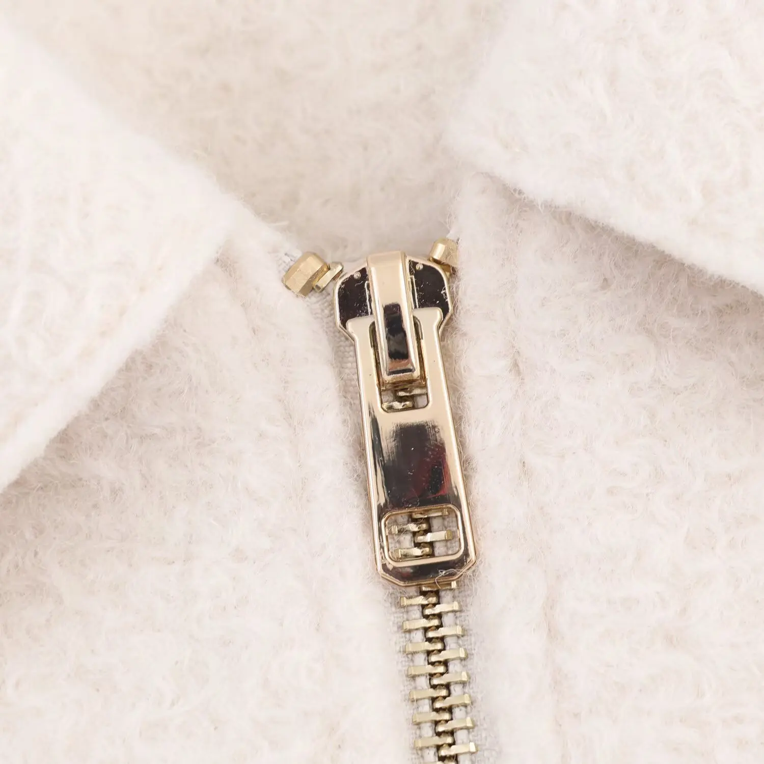 Women's turn-down collar zipper short pearl leather jacket female patch pocket decoration commuting casual jackets streetwear