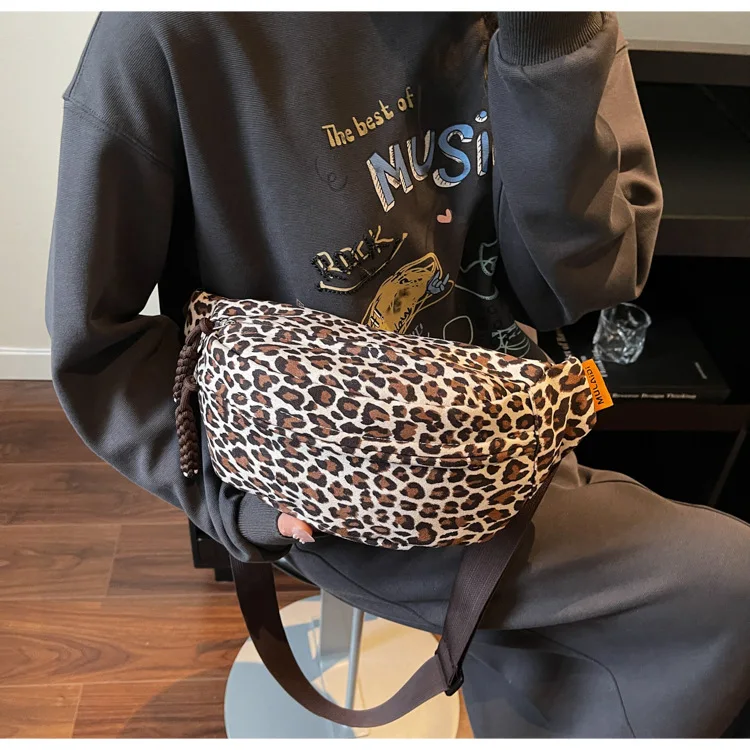 Women's Leopard Print Chest Bag, Autumn/Winter Fashion Crossbody Bag, Trendy Sporty Multifunctional Waist Bag Waist Packs bolsa
