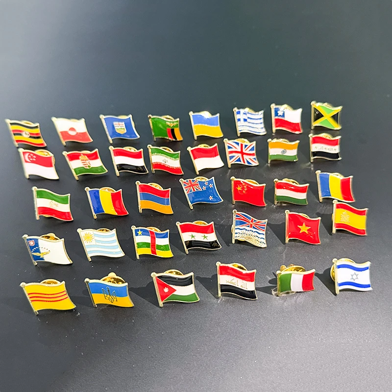 Spilla Con Bandiera Italia E Campania - Design Rotondo, Per Decorazione O Supporto Regionale - Foto 5