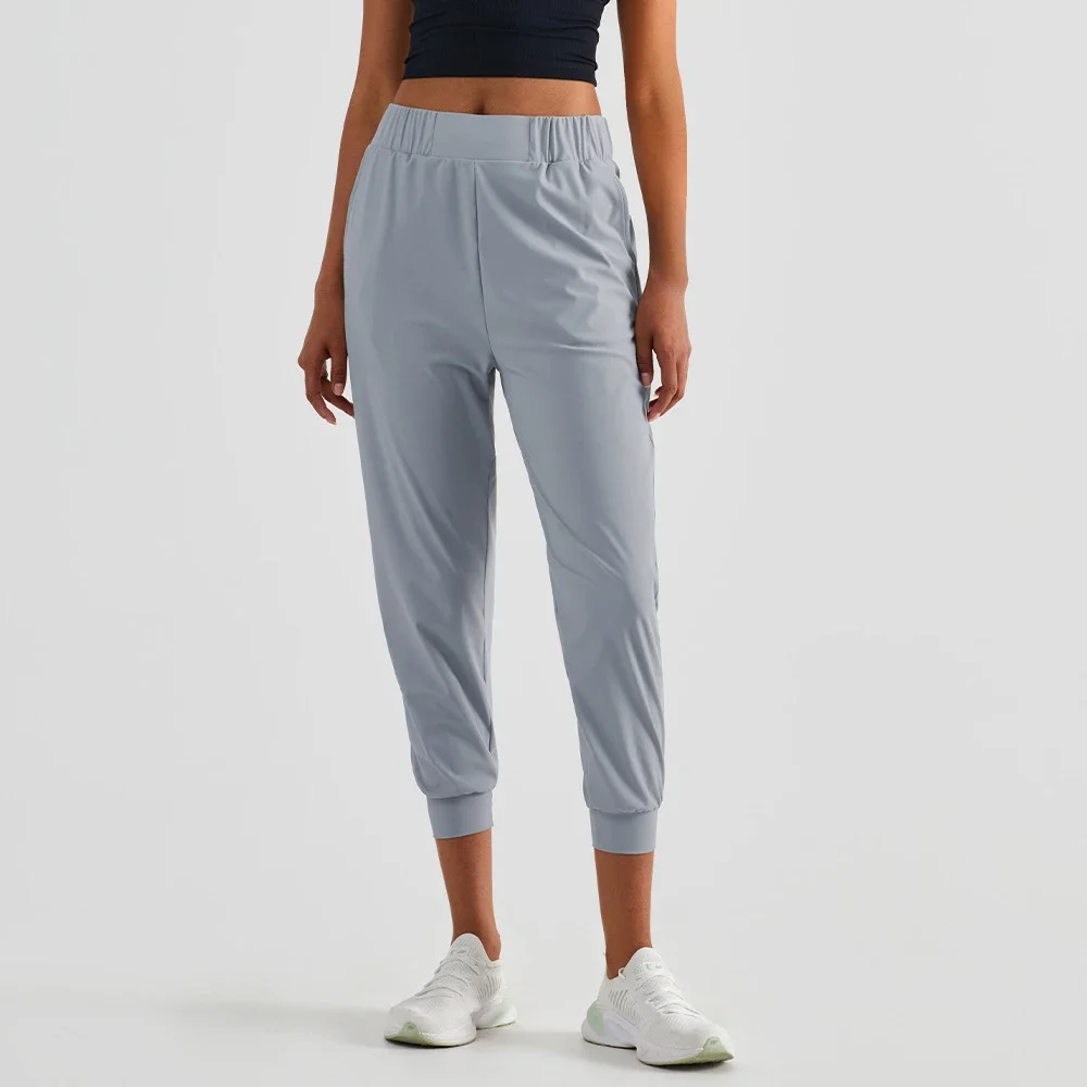 

High-Rise Cropped Jogger With Pocket Women Buttery-soft Weightless Running Yoga Pants for Low-impact Workouts Sports Capris