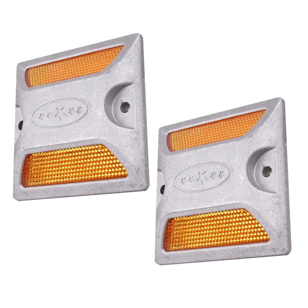 

2pcs Reflective Road Pavement Marker Driveway Marker Reflectors (Random Style)