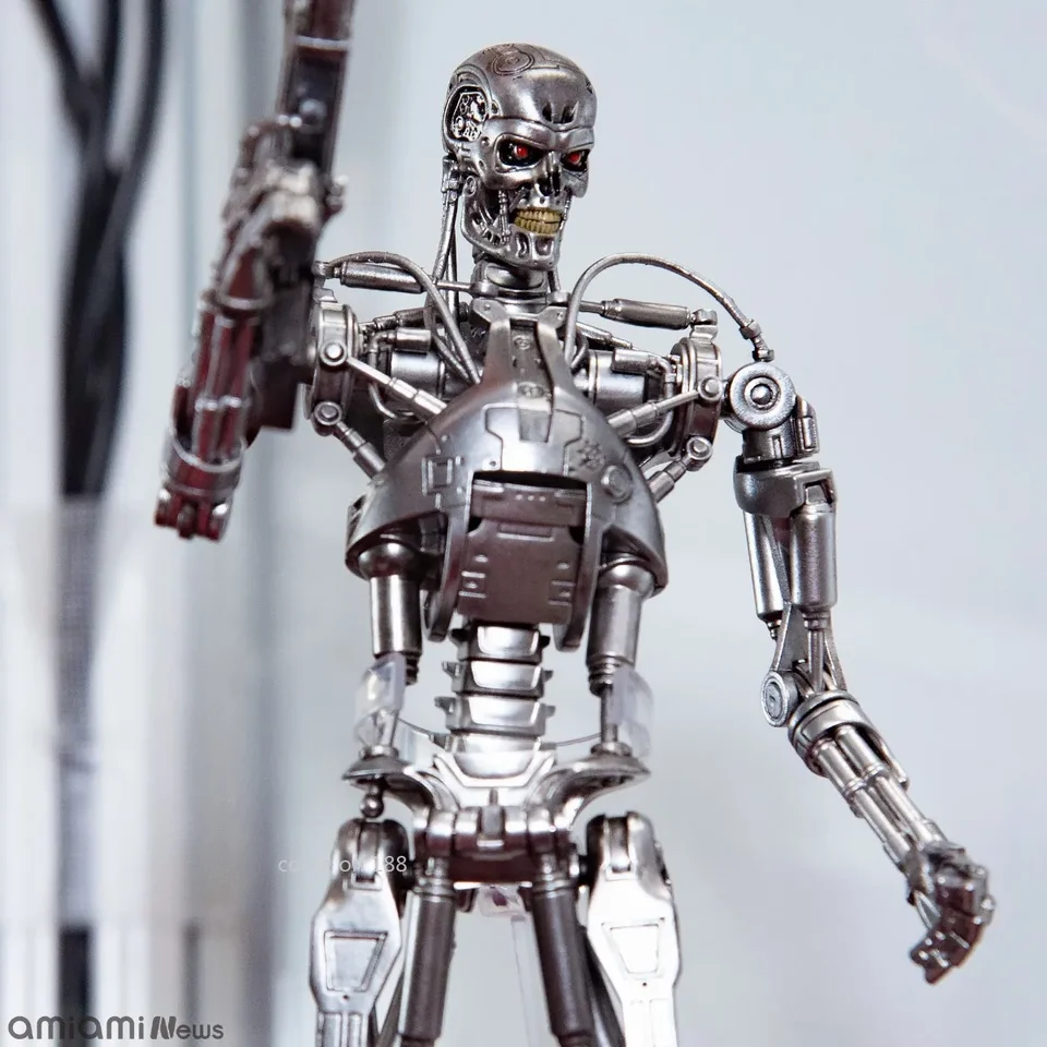 In Stock Original Medicom Toy MAFEX 206 Terminator 2