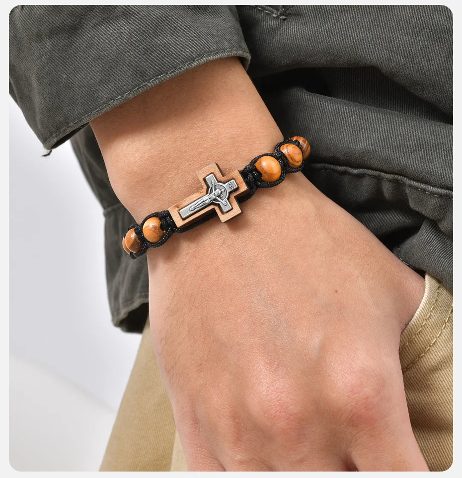 Kruzifix-Kreuz-Perlenarmbänder für Männer, braunes Holzperlenarmband, verstellbares gewebtes Rosenkranz-Armband, religiöser Schmuck. – Detail 3