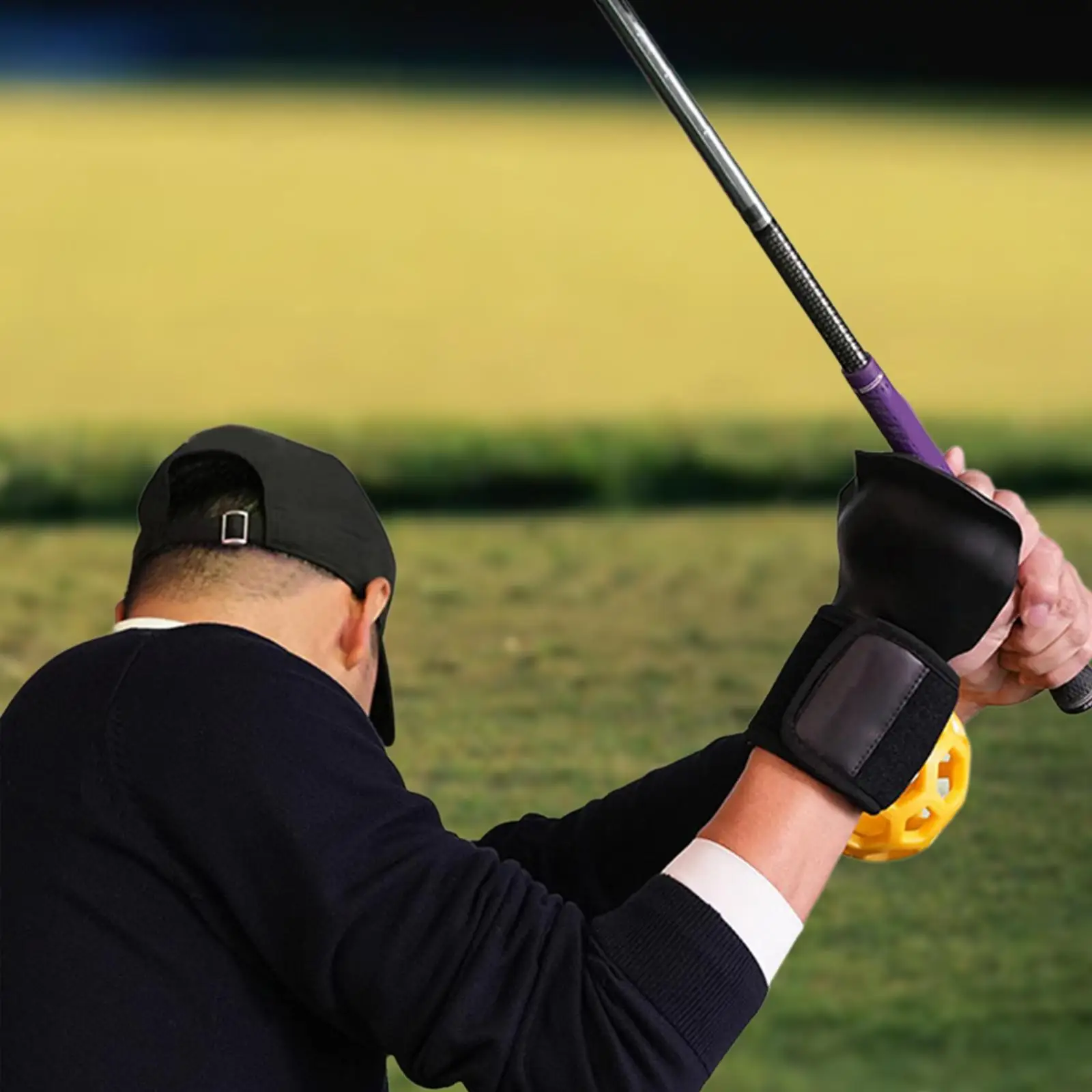 

Golf Swing Trainer Wrist Band Posture Correction for Golfers Beginners