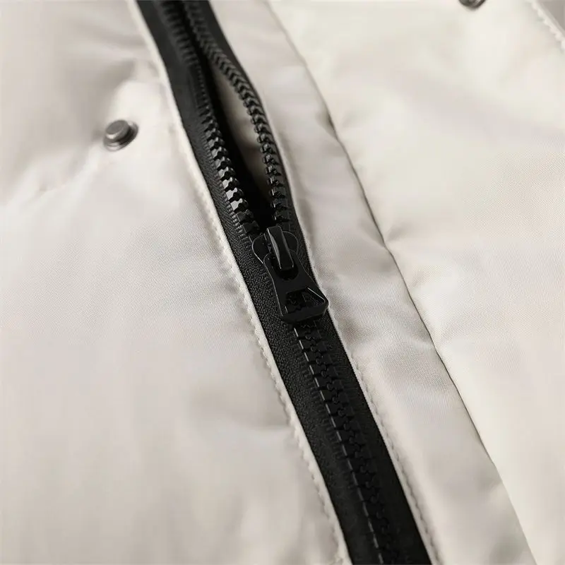 Рисунок 6 - Мужская теплая зимняя куртка с капюшоном