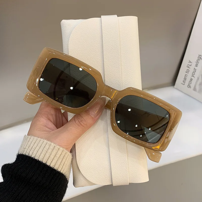 

2023 Vintage Square Frame Sun Glasses Fashion Trendy for Men Women Shades Sunglasses Cool Popular Retro Hip-Hop Female Eyewear