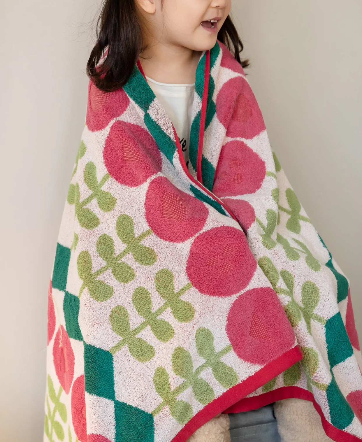 Geometric Patterned Rhombus Flowers Cotton Towel Combed Cotton Soft Face Towel 70*140cm Absorbent Bathtowel Household Towels bath towels cotton towel cotton face towels