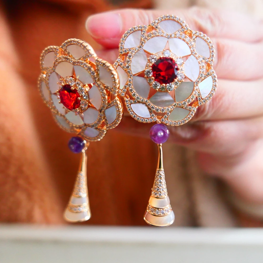 

Luxury Fashion Zircon Natural Stone Mother Of pearl Big Flower Earrings Designer Rose gold plated jewelry for Women party 2023