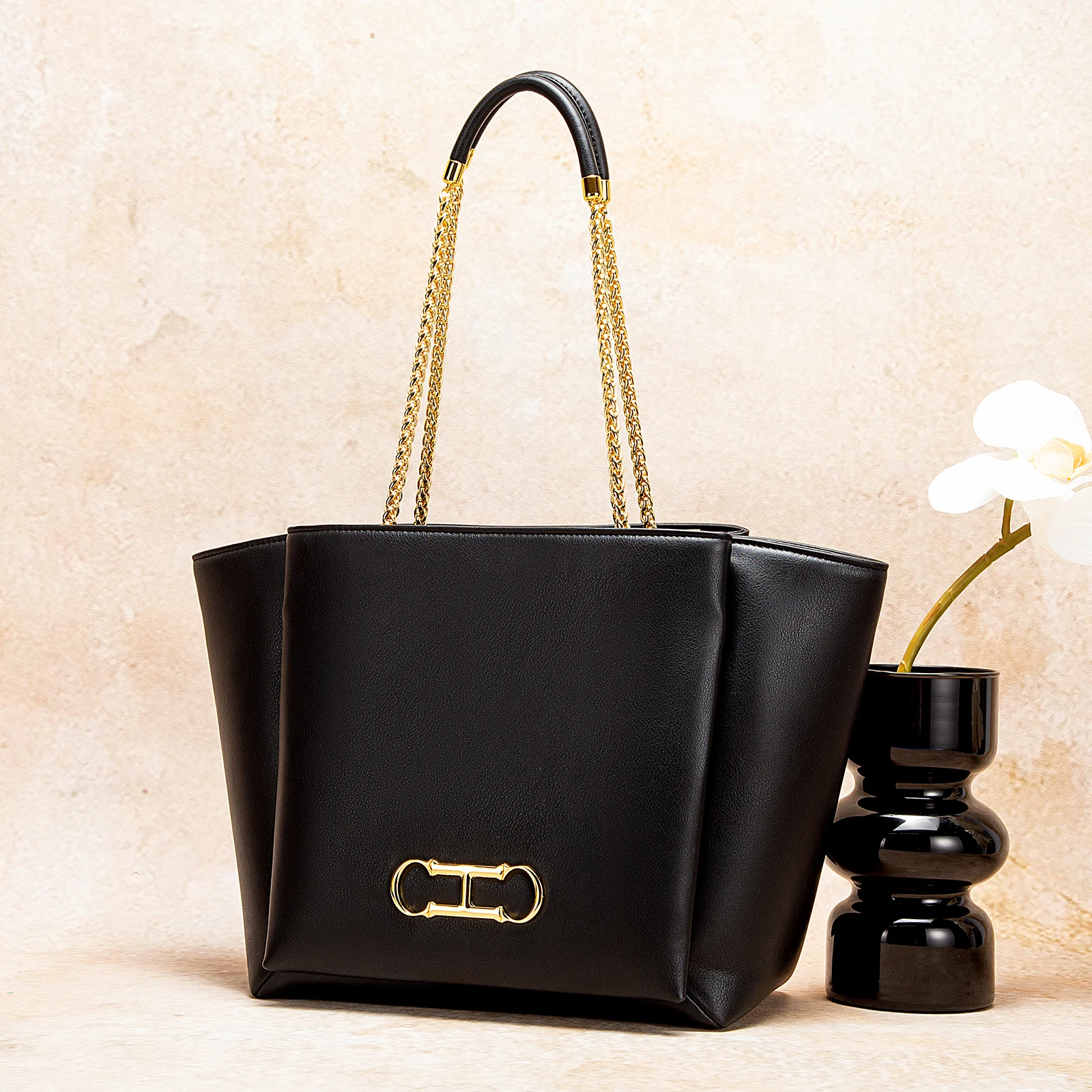 حقيبة يد نسائية عصرية جديدة ذات لون سادة ذات سعة ك...