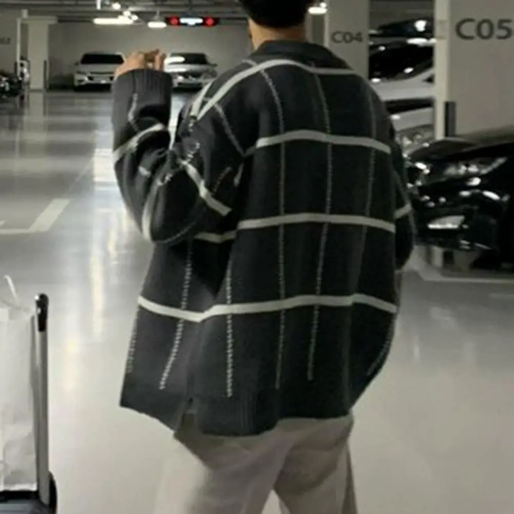 Description Picture 5 of itemAutumn Winter Sweater Cardigan Men V-neck Long Sleeve Plaid Print Knitwear Cardigan Single Breasted Loose Fit Sweater Coat