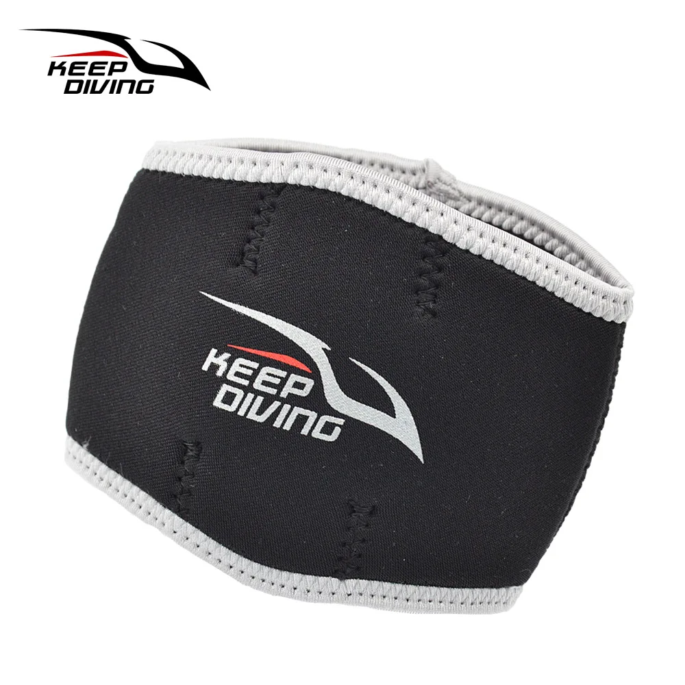 Housse de protection pour objectif grand angle, néoprène noir avec coutures renforcées, vue arrière.