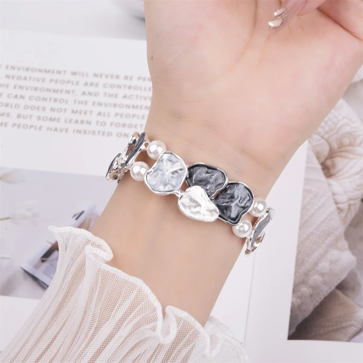 Bracelet de montre à bijoux pour iWatch Ultra 2 Series 10/9/8/7/6/5 Bracelet de montre tendance 42/44/45/46/49 mm 38/40/41 mm_voghion.com