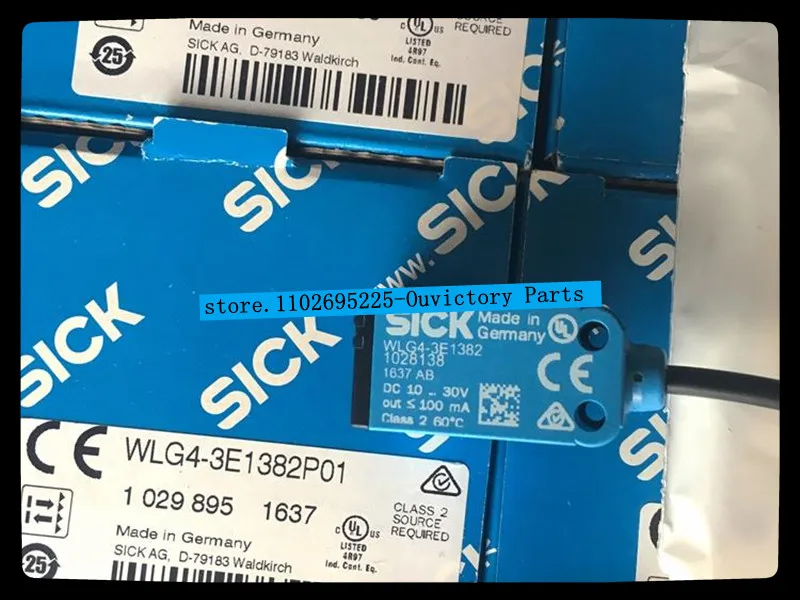 

New original SICK photoelectric switch WLG4-3E1382P01,WL4G-2E132S02