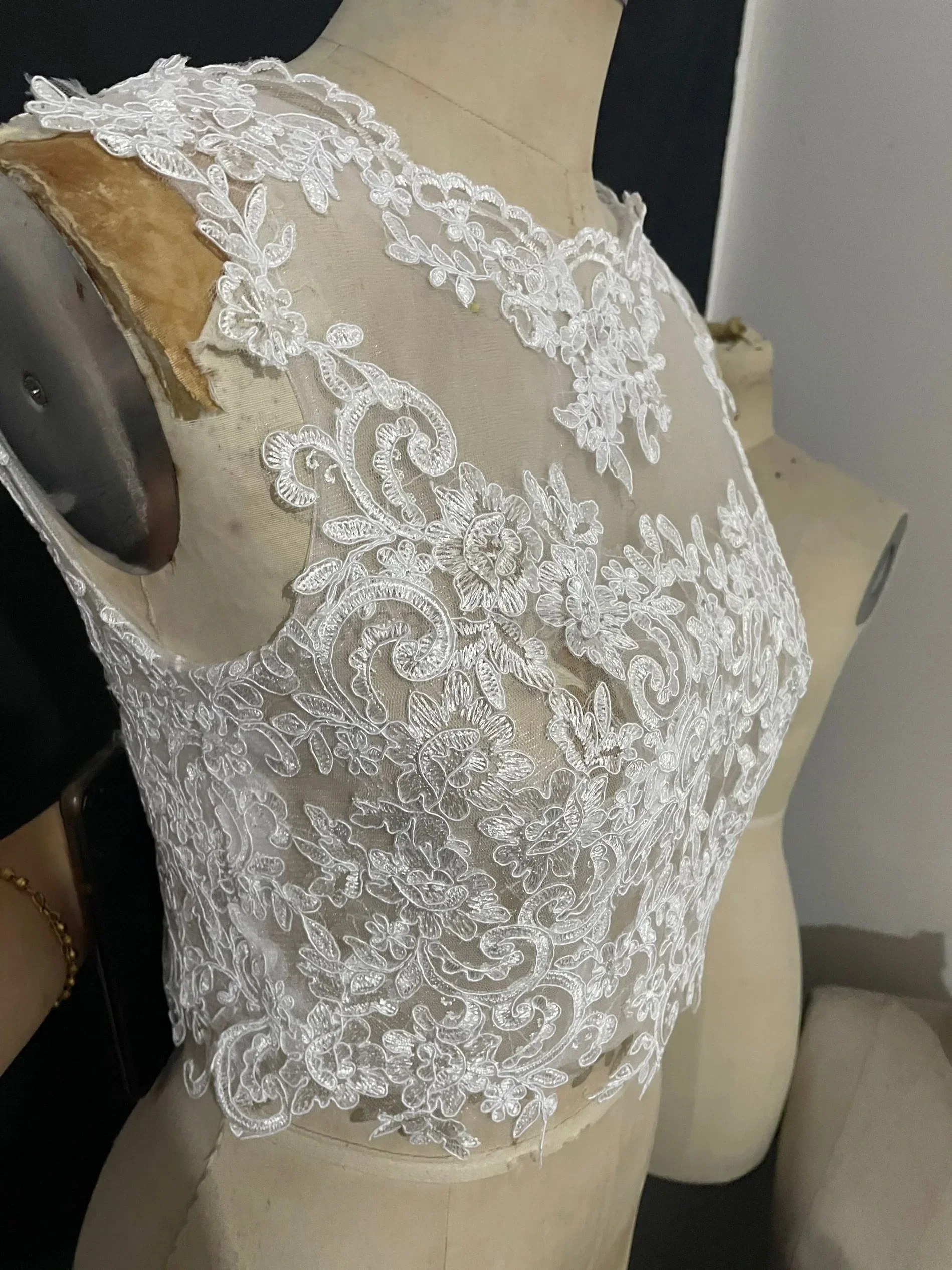 Lace Sleeveless Wedding Bolero Scoop Bridal Wraps for Wedding Party Prom Cheap Bride Jacket Shrug Customized