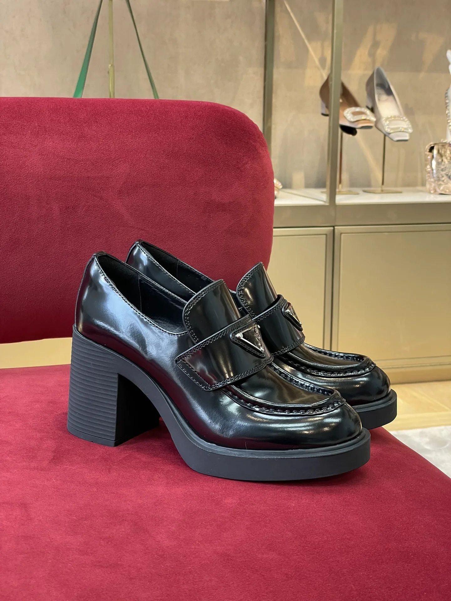 

Brand Custom 8CM High Heels Loafers Women's Leather Thick Sole Round Head P Triangle Mark Spring And Autumn Women's Single Shoes
