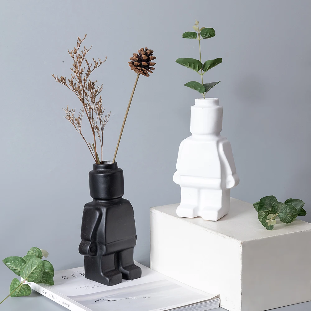 Nordic Style Ceramic Robot Vase Indoor Flower Pot Modern Home Interior Decoration White Goods Decoration Office Desk