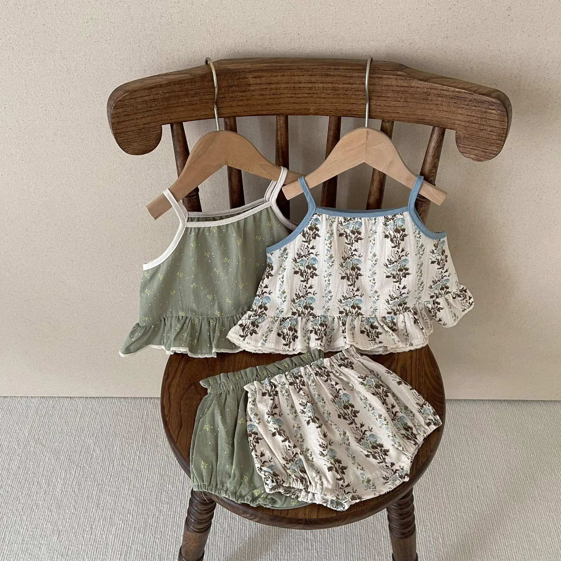 

2023 Summer Newborn Baby Girls Clothes Sets Sleeveless Sling Foral Tops+Bloomer Shorts Two Piece Toddler Girl Outfits Suit