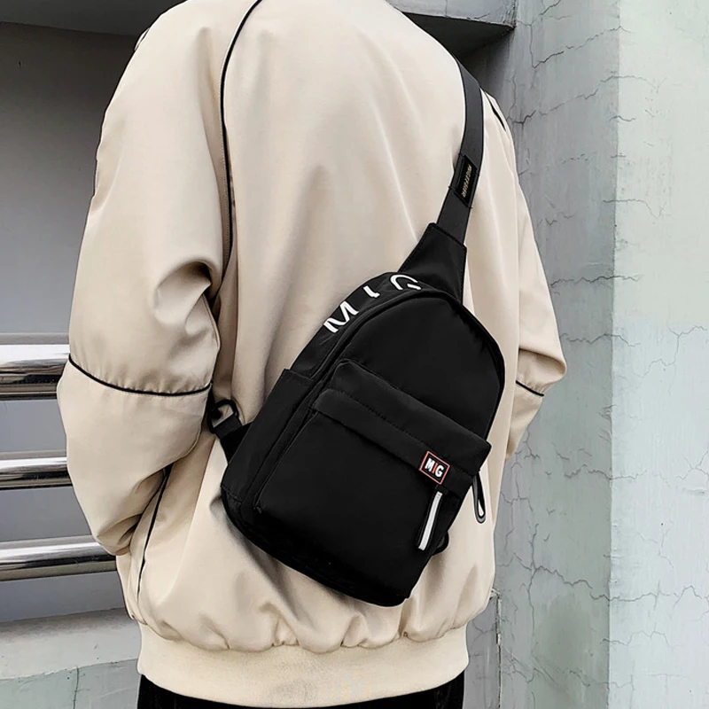 

YoReAi Men's Black Breathable Fashion Chest Bag Women's Street Casual Messenger Bags Left and Right Swap Nylon Mobile Wallet