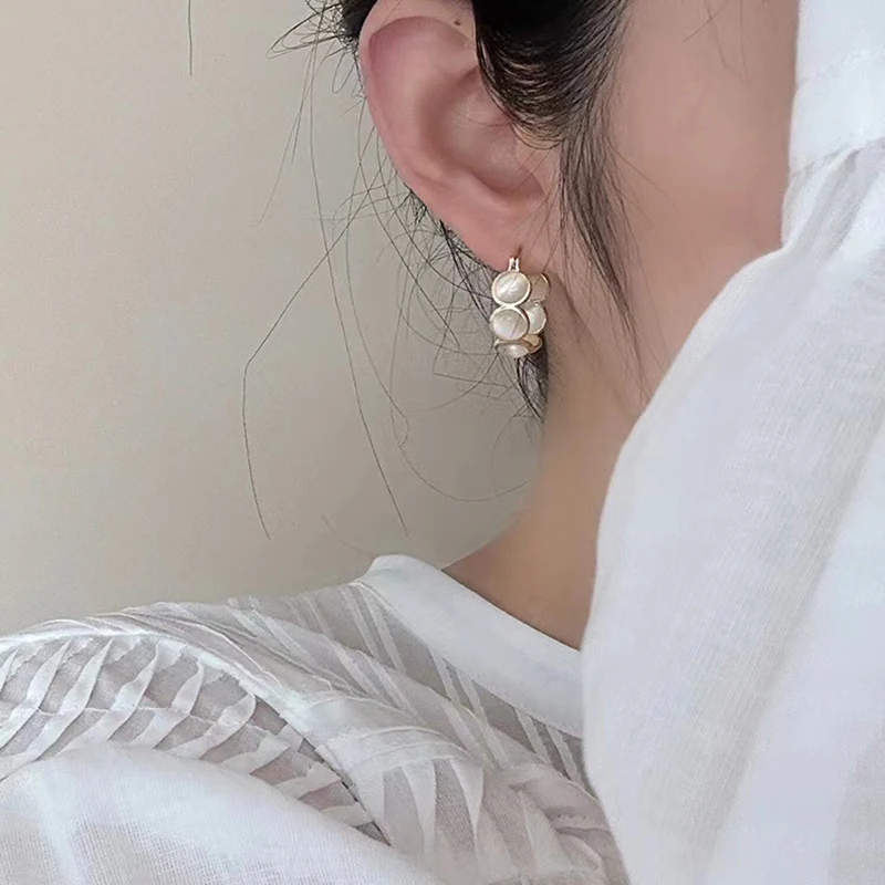 2025 New Design Sense White and Green Opals Round Hoop Earrings for Women‘s Korean Fashion Jewelry Luxury Shiny Accessories - Image 2