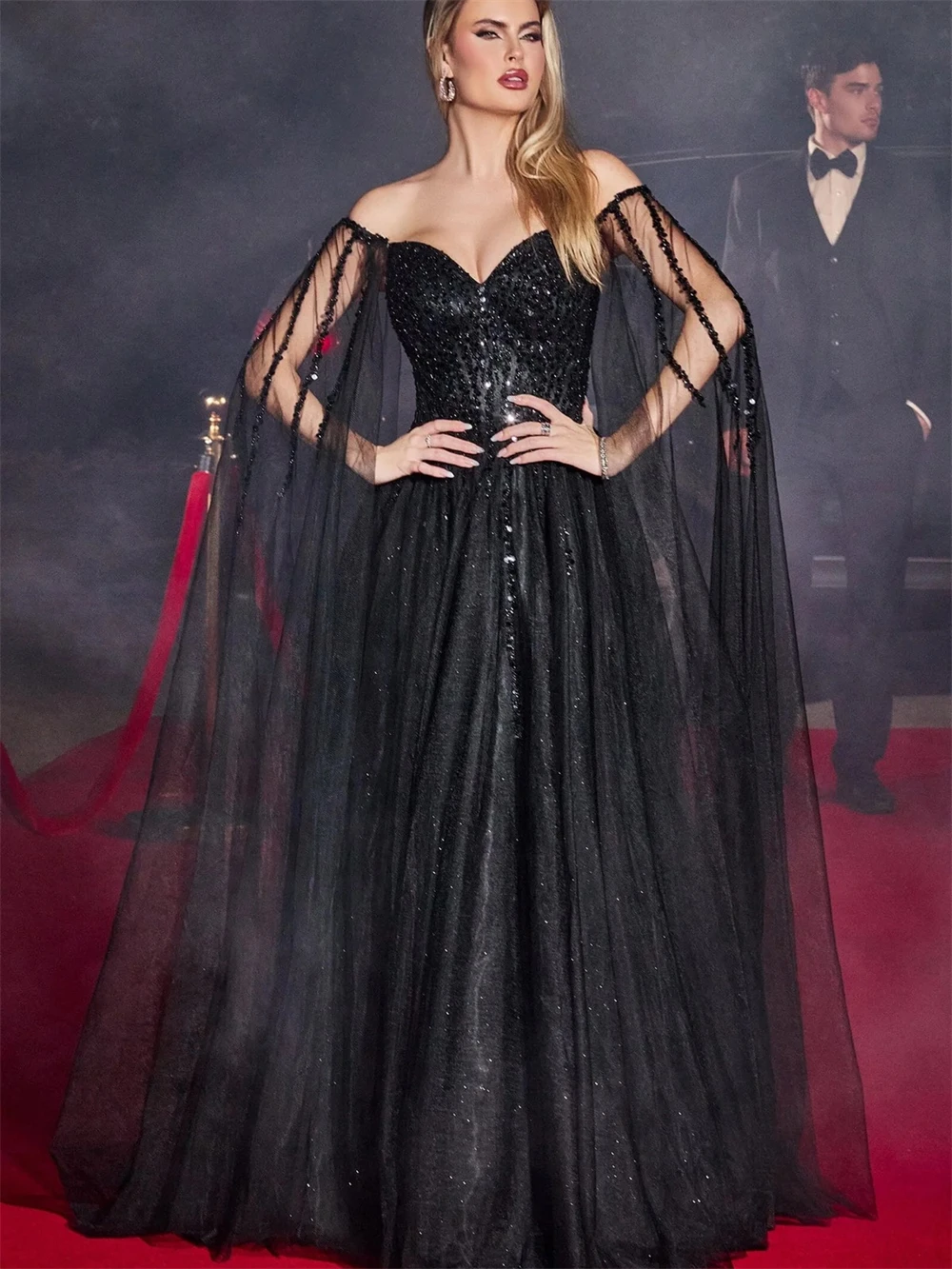 Рисунок 3 - Винтажное фатиновое платье для матери невесты