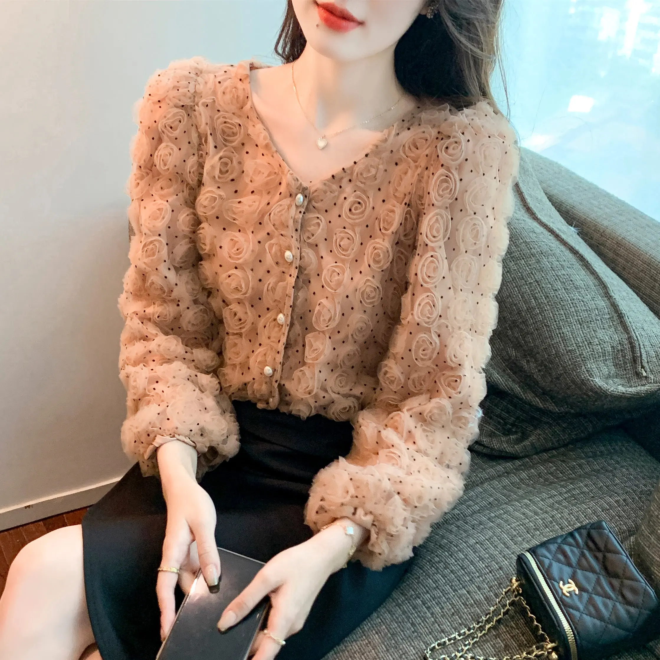 

Рубашка женская кружевная с V-образным вырезом, на весну-лето