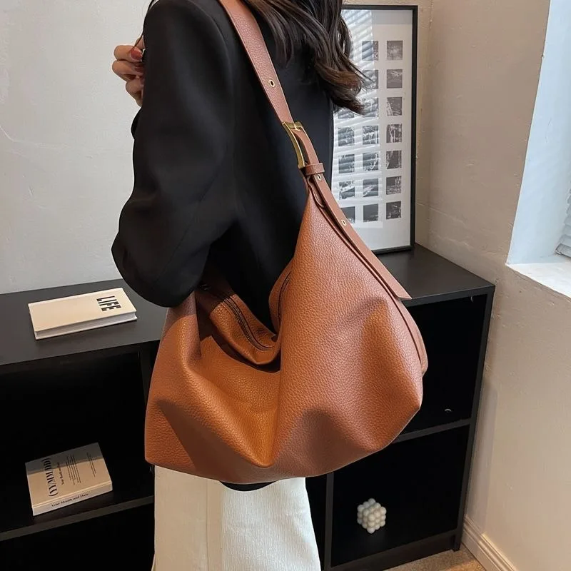 

2024 New Fashion Sense Soft Leather Shoulder Bag Ladies Commuting Bag Versatile Large Capacity Messenger Bags PU Tote Bags