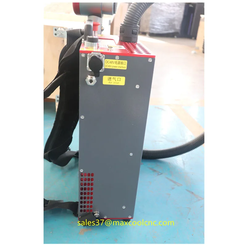 Backpack Laser Rust Removal Cleaning Tool 100W 200W 300W Oxide Layer Paint Laser Cleaning Machine 3
