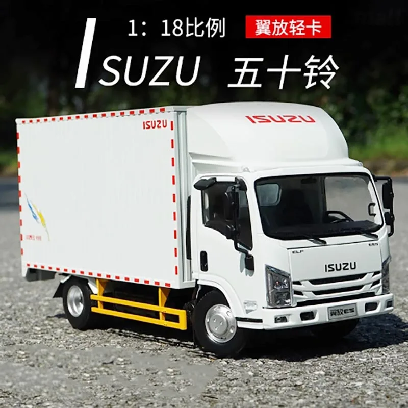 ISUZU ELF 1/18スケールダイキャストモデルトラック￼ Dealer OEM Edition 1:18 scale ISUZU ELF ES Deliver Truck