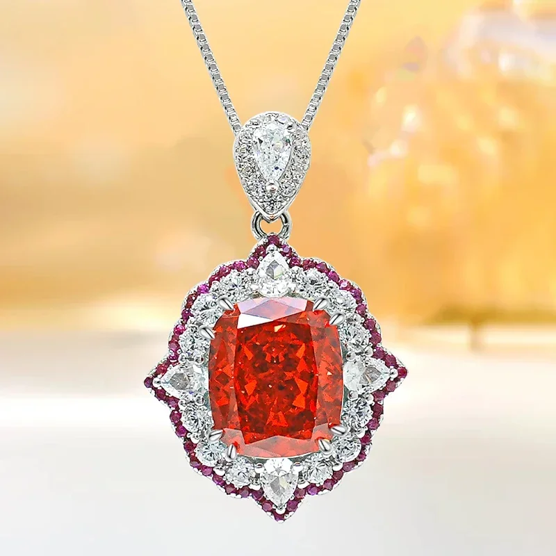 

Fashionable and Luxury Colorful Treasure 925 Pure Silver High Carbon Diamond Pendant Versatile Design Wedding Jewelry