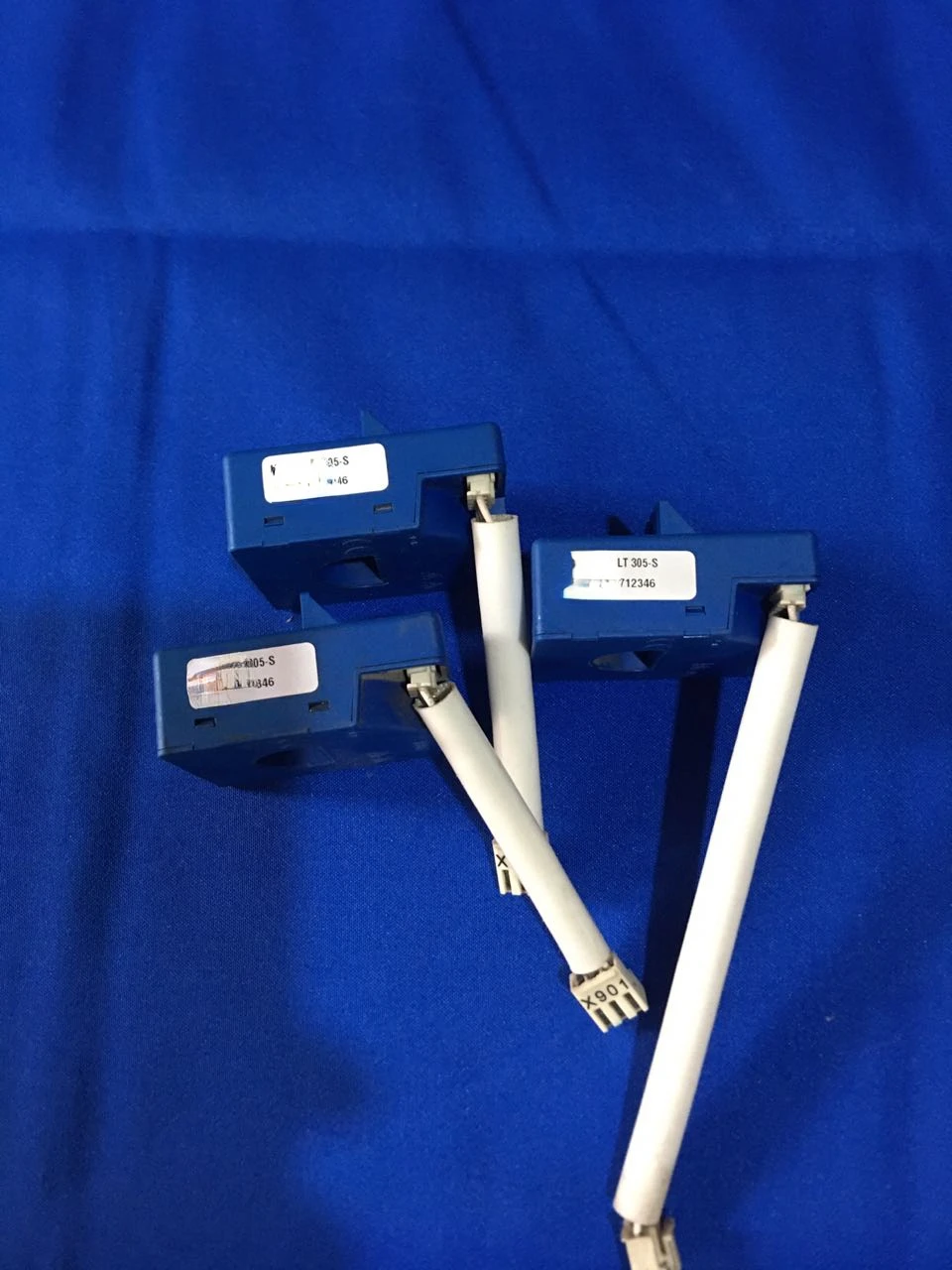 

Used LT305-S Schneider frequency converter current transformer Hall sensor