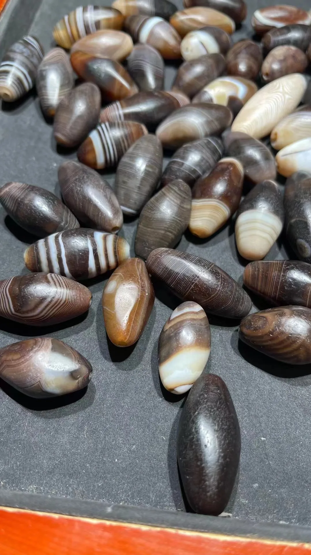 

1bag/lot natural striped agate dzi wholesale Handmade beads diy Bracelet necklace color Pretty stripe Unique and beautiful taki