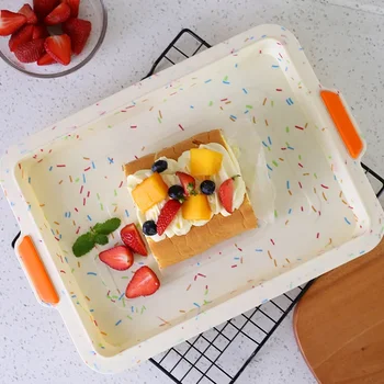 Silicone Brownie Baking Pan 4