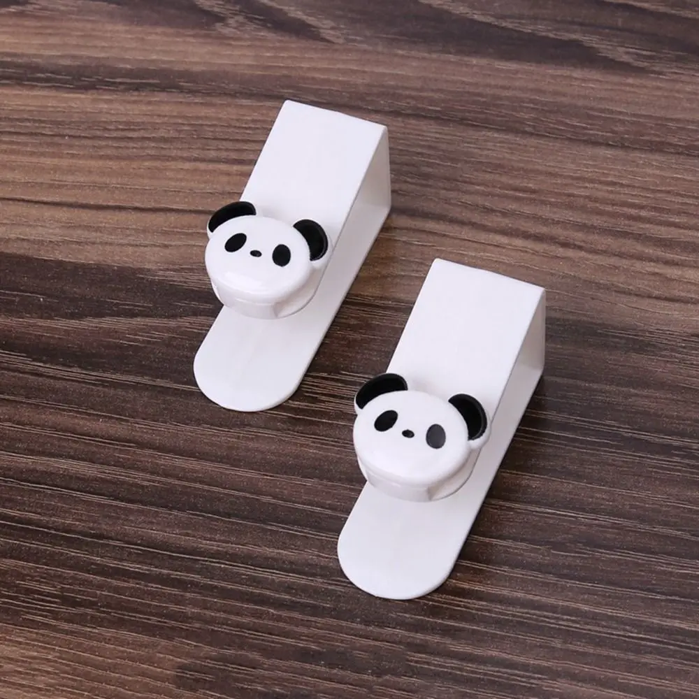 Traceless Creative Cute Panda Plastic Hooks Cabinet Doors Hooks Towels Household Kitchens Plastic Garbage Bags Wall Hangers 2pcs