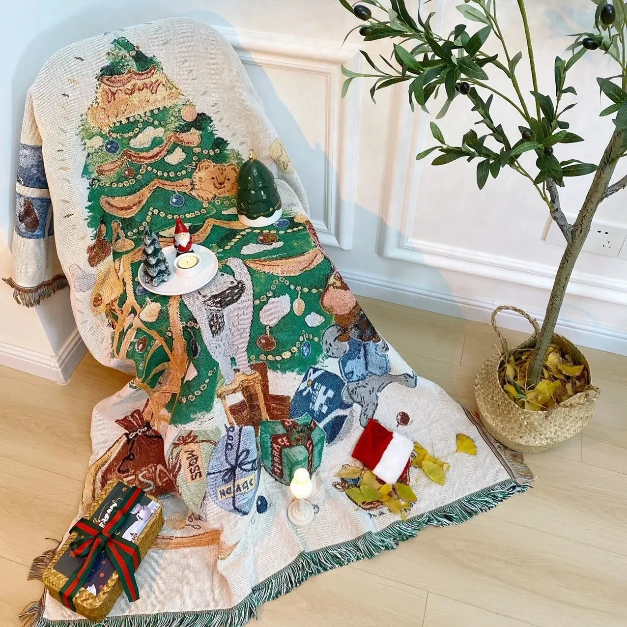 Festive Nutcracker Christmas Tree Throw Blanket – Soft & Cozy Holiday Decor Quilt