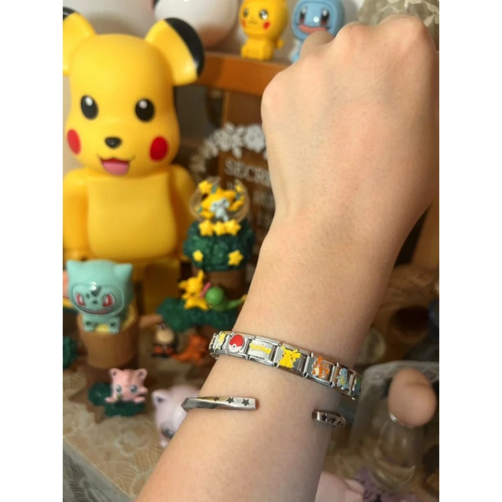 ANNA SUI アナスイ ピカチュウコラボ ブレスレット ブレスレット ピカチュウチャーム付きブレスレット アナスイ コラボ