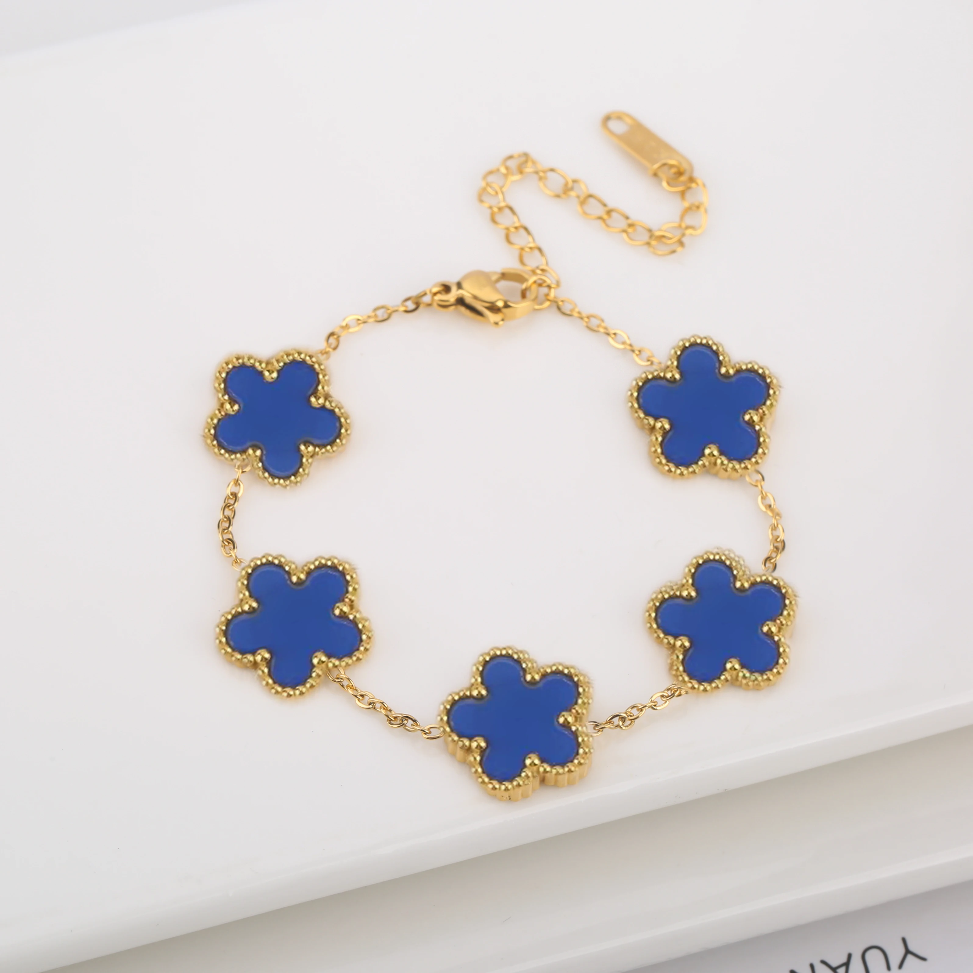 Bracelet 6