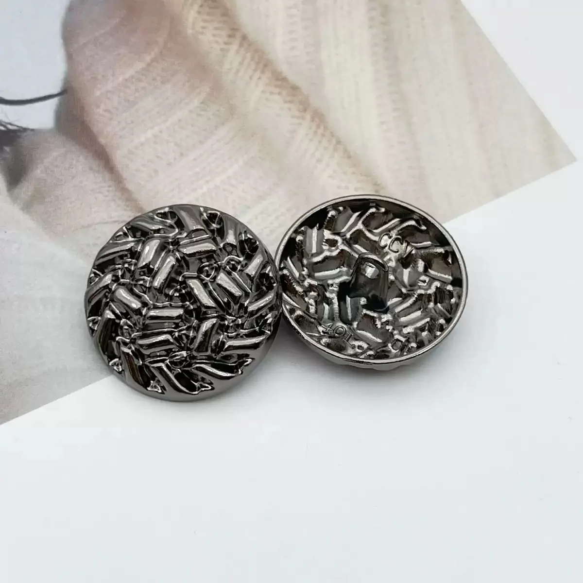 18/20/23/25mm Gold Silver Black Vintage Round Metal Button For Clothing Handmade Sewing Coat Buttons DIY Accessories 3