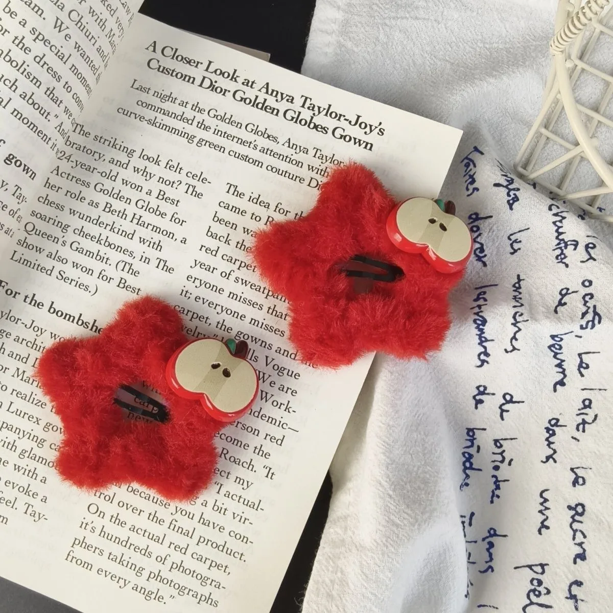 2PCSRed Faux Fur Apple Hair Clips,Cute Fruit-themed Hairpins,Soft Fluffy Hair Accessories For Women, Adorable Fashion Hair Decor